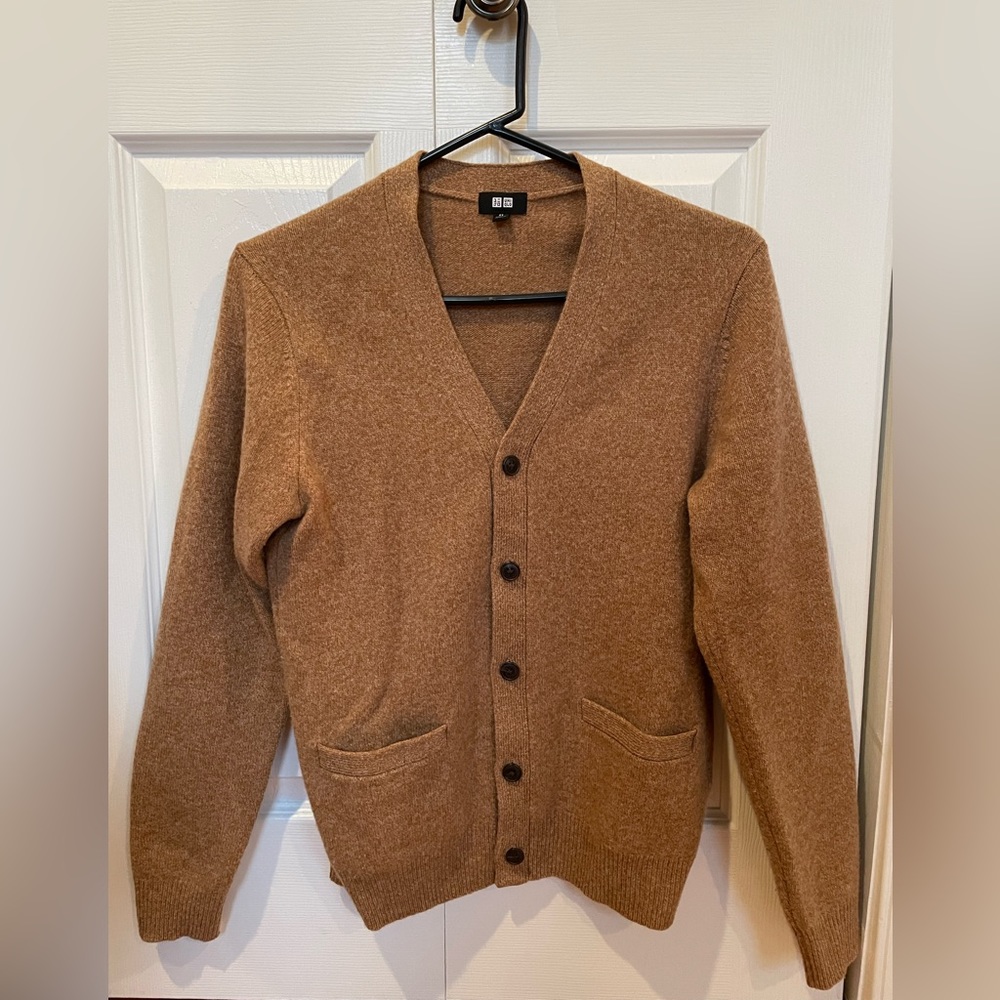 Uniqlo caramel 100% wool button up cardigan (size XS)